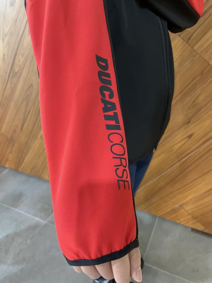 98770781_4.jpg (37 KB)