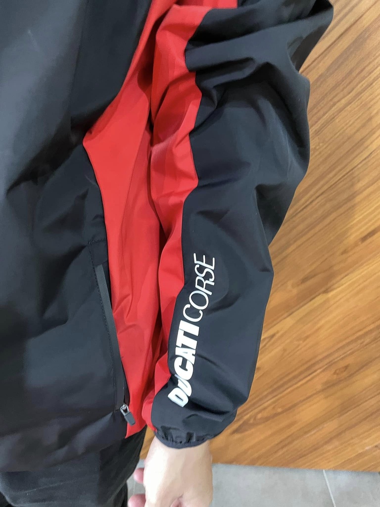 98770783_7.jpg (178 KB)