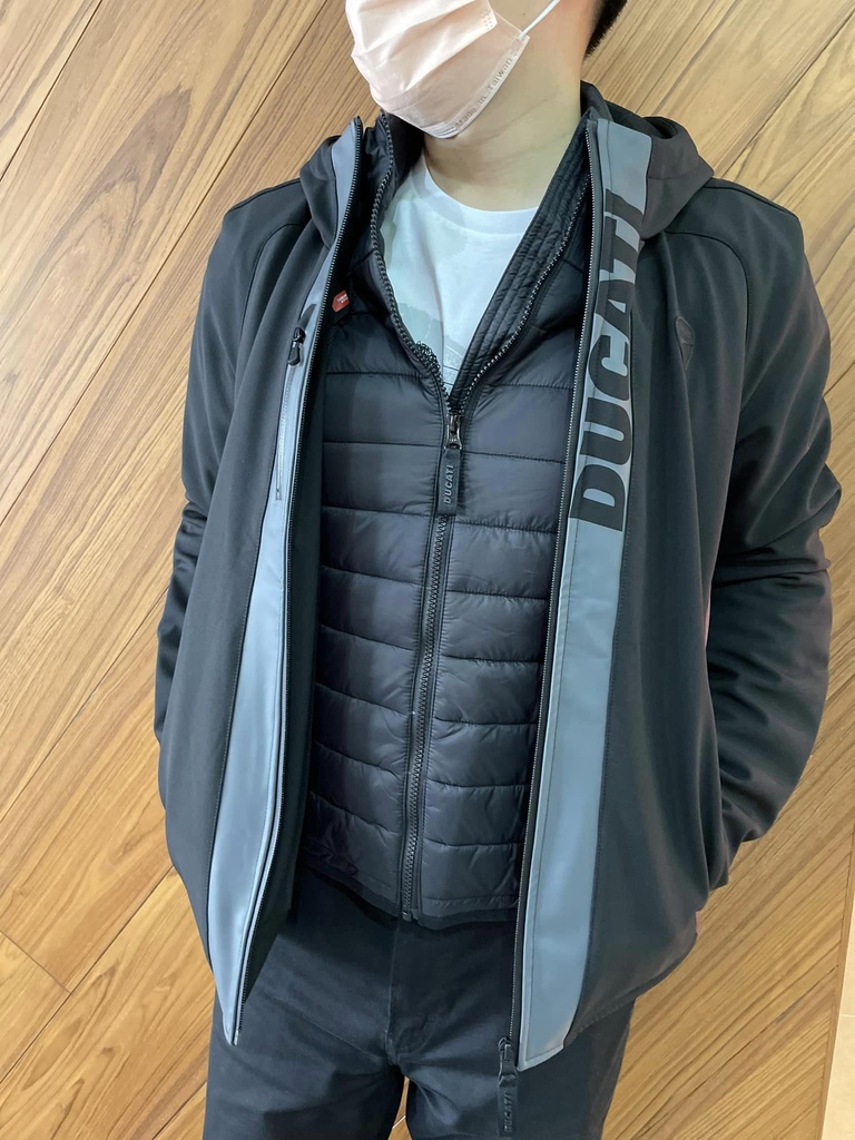 98107704_3.jpg (248 KB)