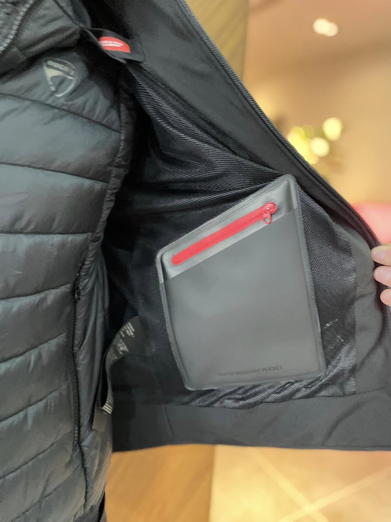 98107704_4.jpg (178 KB)