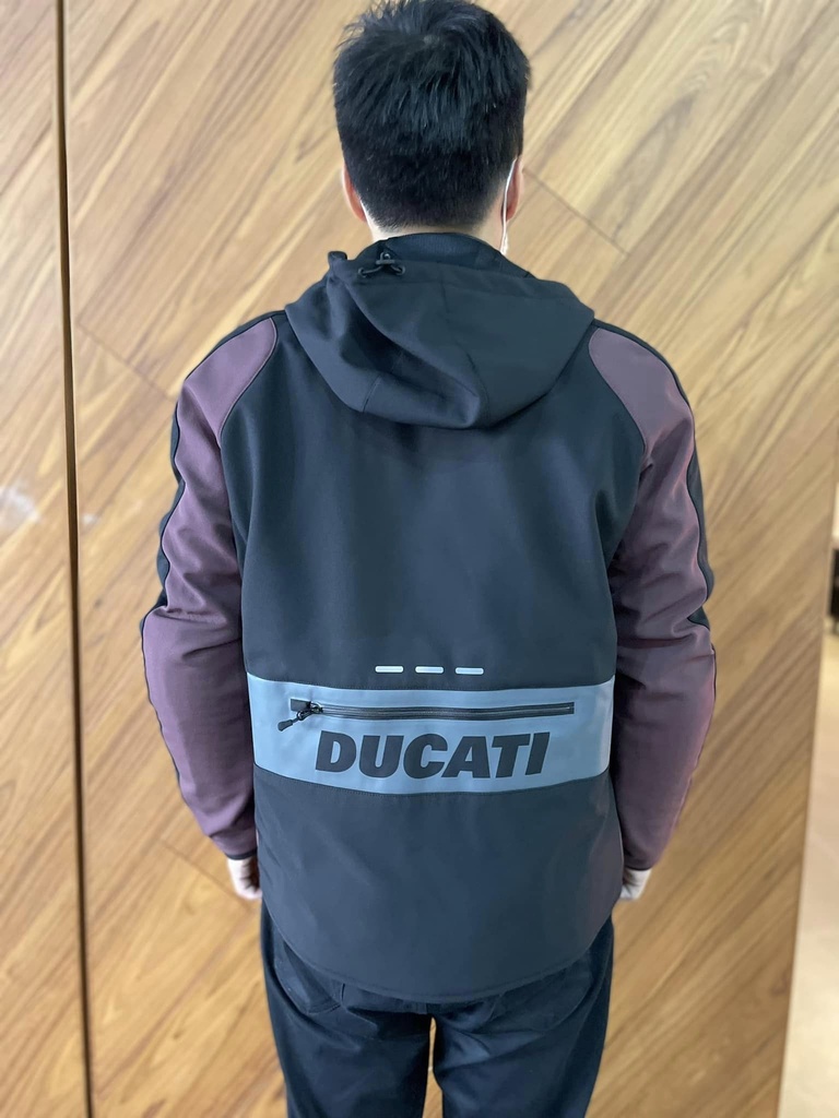 98107704_7.jpg (172 KB)