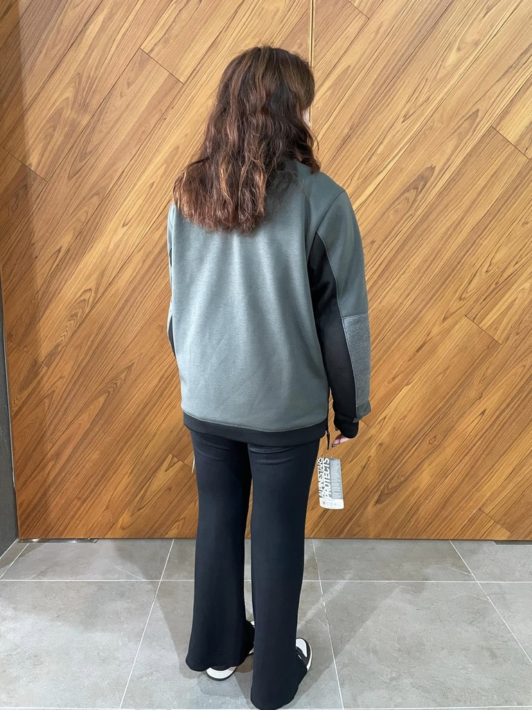 981085393_4.jpg (330 KB)