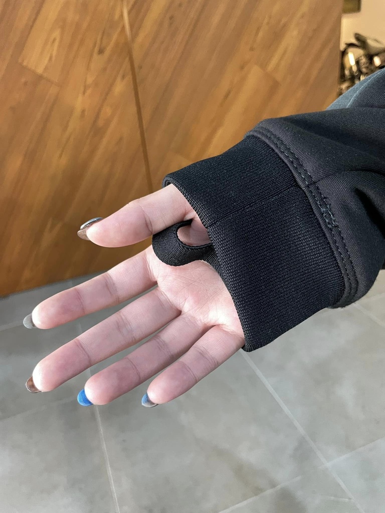 981085393_5.jpg (222 KB)