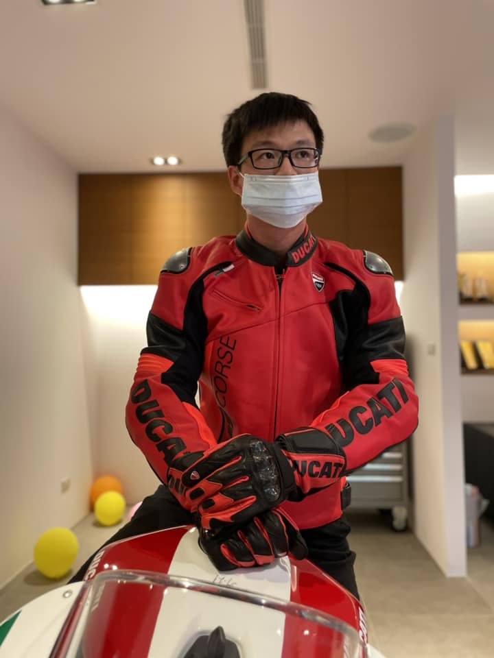 981074148_4.jpg (48 KB)