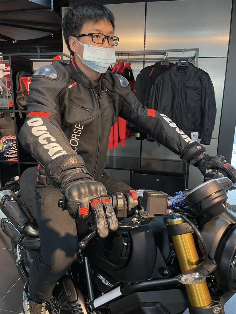 9810743_2.jpg (270 KB)