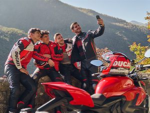 Ducati 人身部品